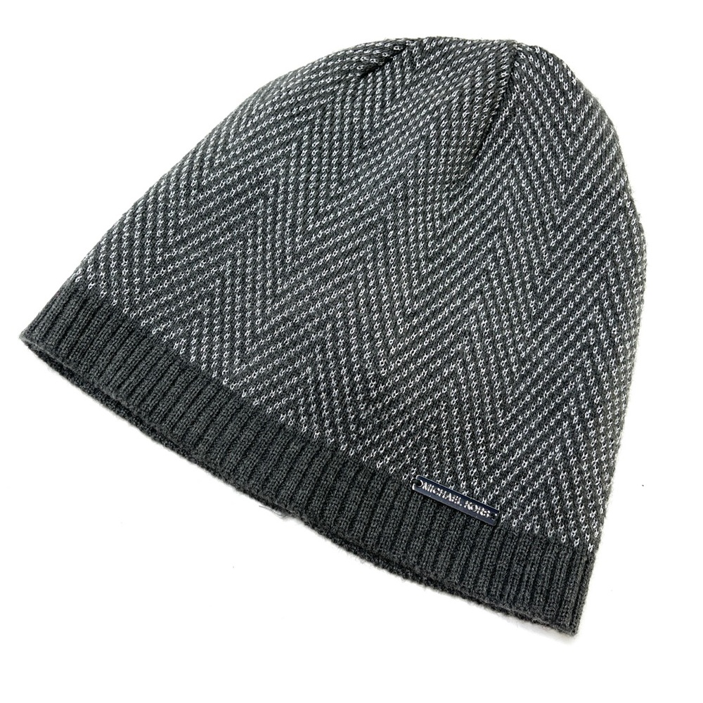 MICHAEL KORS Logo Plate Beanie Hat NEW Derby Grey Silver
